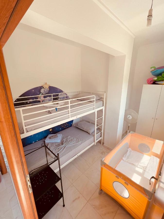 Magic House At Halkida 1M From The Beach! Appartement Chalkís Buitenkant foto