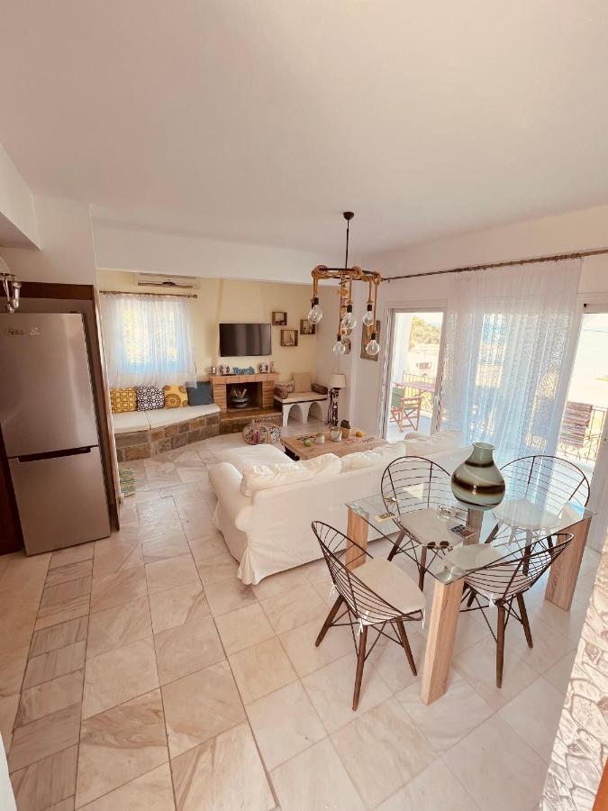 Magic House At Halkida 1M From The Beach! Appartement Chalkís Buitenkant foto