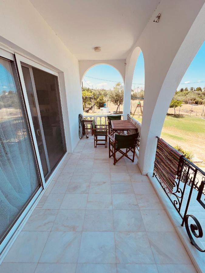 Magic House At Halkida 1M From The Beach! Appartement Chalkís Buitenkant foto